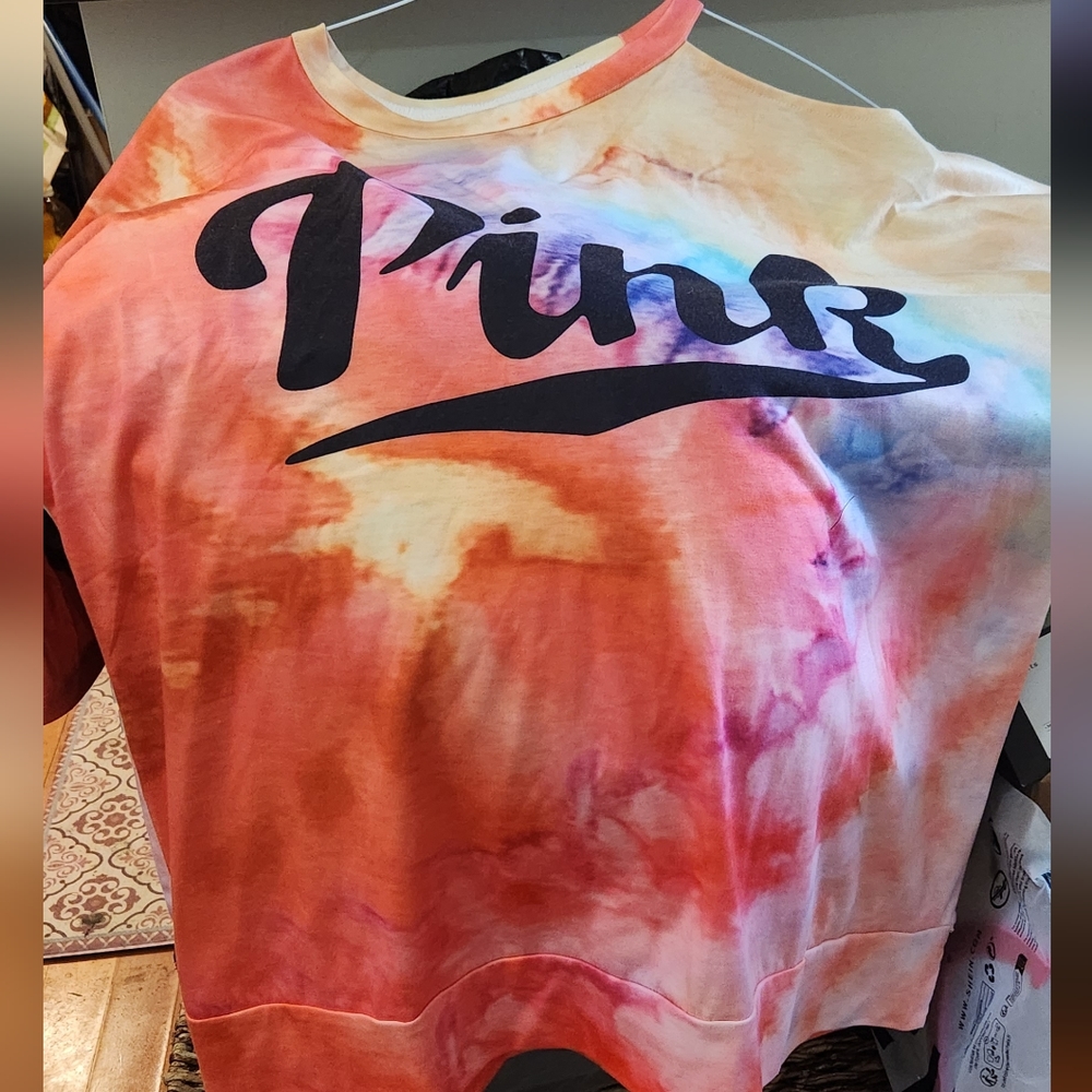 CUTE COLD SHOULDER TOP